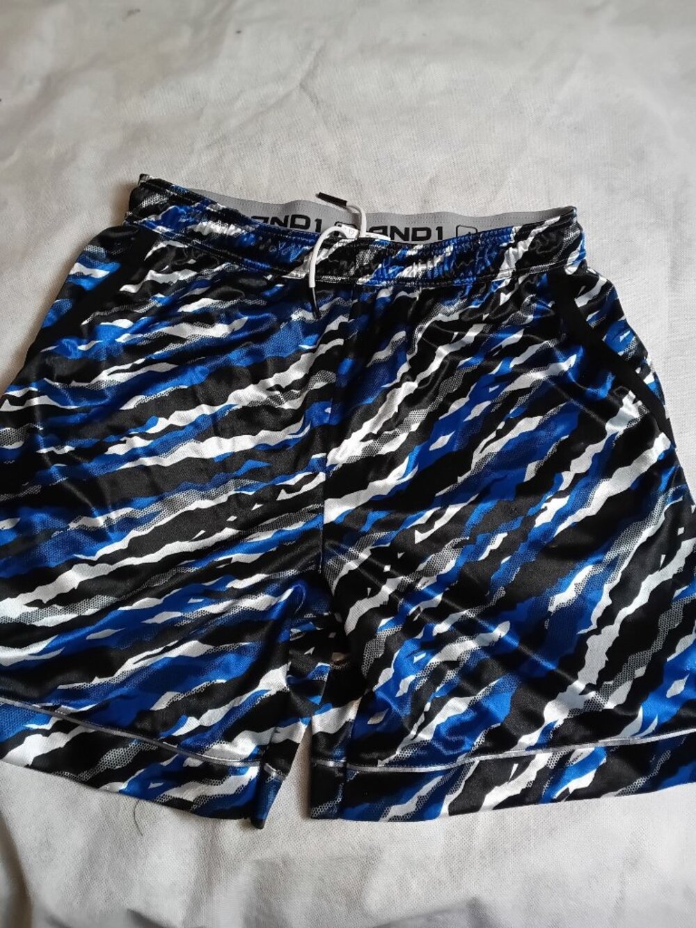 AND1 Men's Basketball Shorts XL Blue Black 8" Inseam Pockets